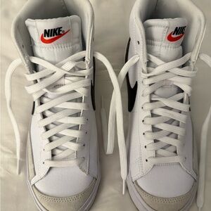 Nike Blazer Mid ‘77 Shoes